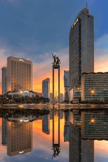 Panduan Wisata & Bisnis Jakarta