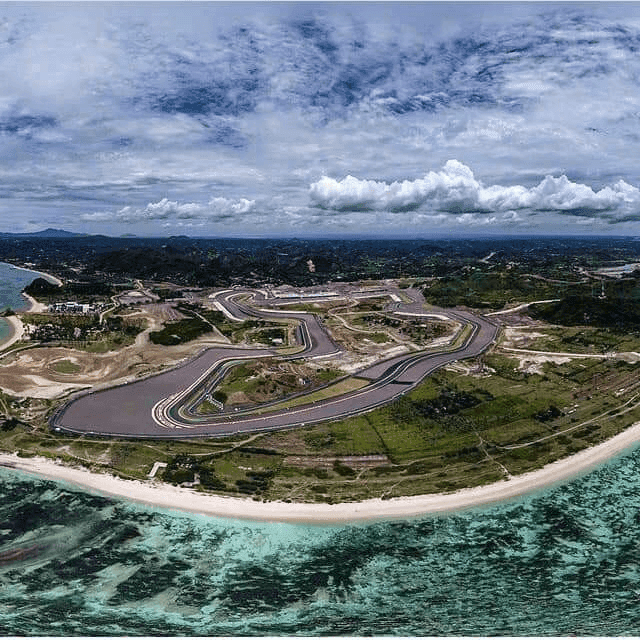 Sirkuit Mandalika & Pantai Kuta